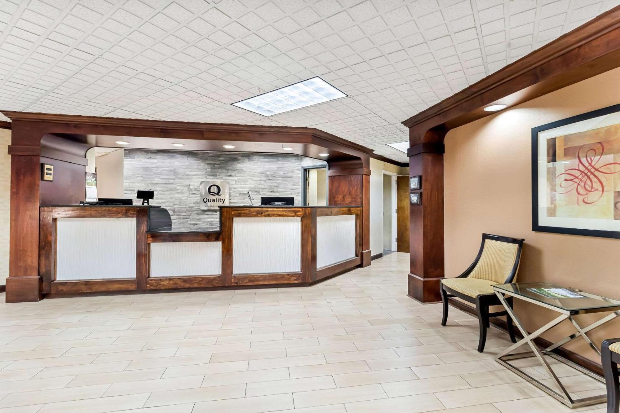 Quality Inn & Suites Florence Civic Center Екстер'єр фото