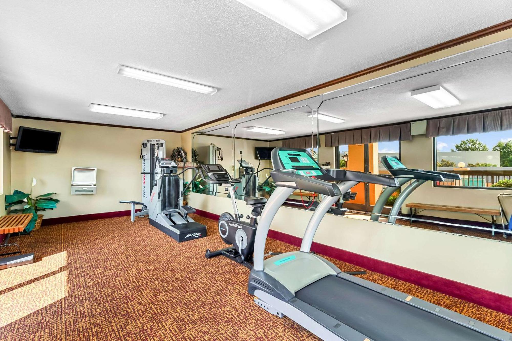 Quality Inn & Suites Florence Civic Center Екстер'єр фото