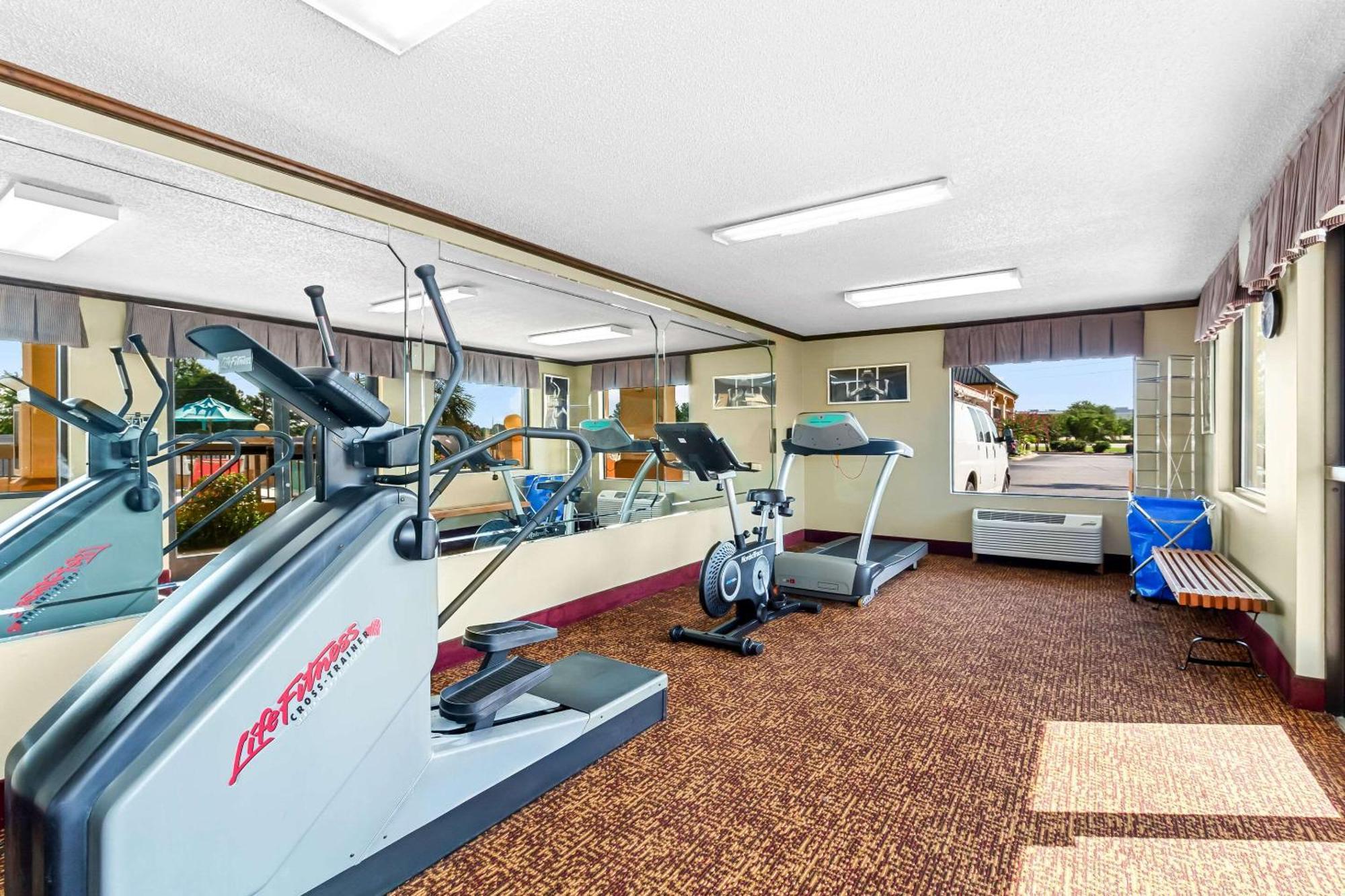 Quality Inn & Suites Florence Civic Center Екстер'єр фото