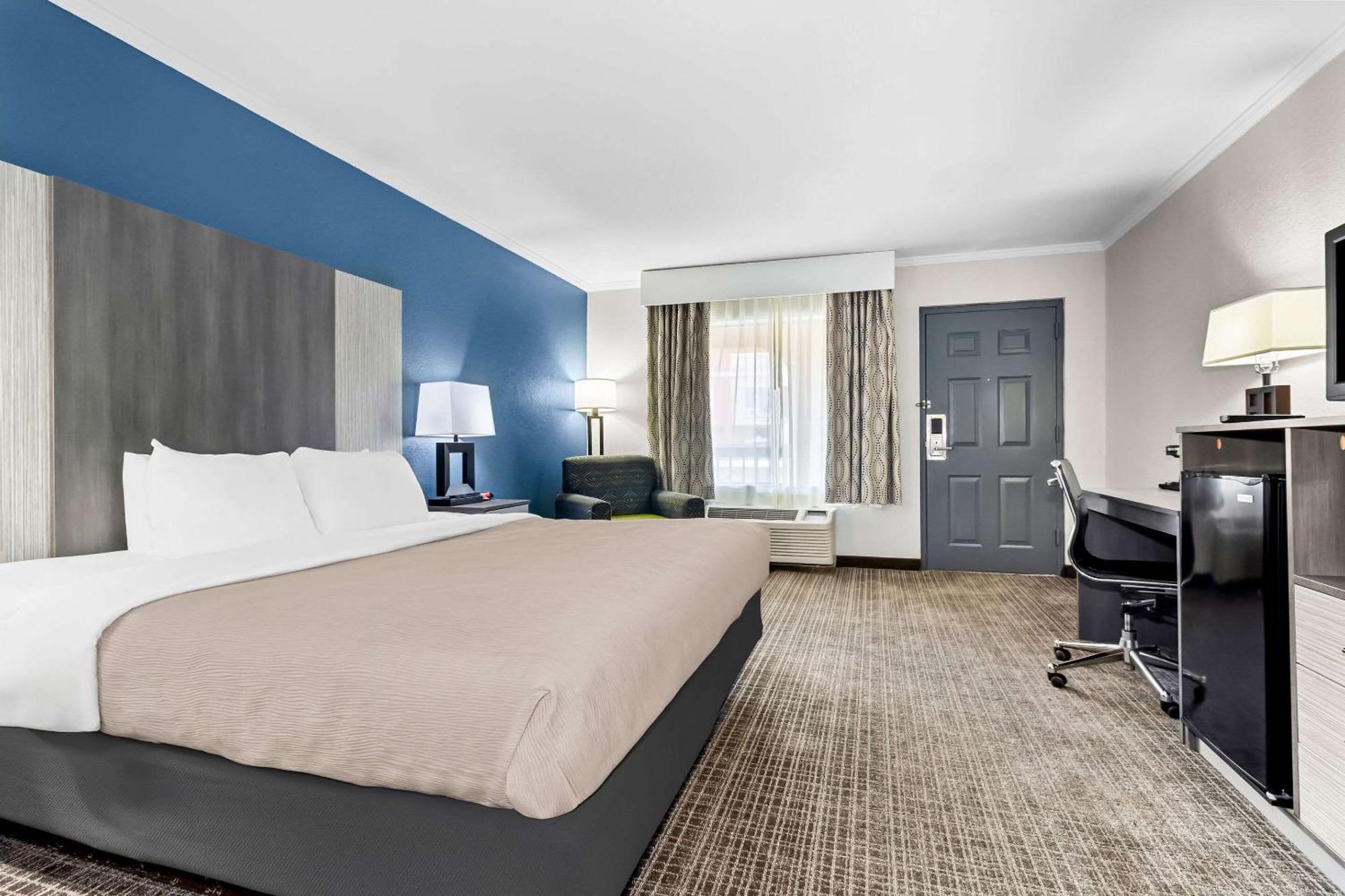 Quality Inn & Suites Florence Civic Center Екстер'єр фото