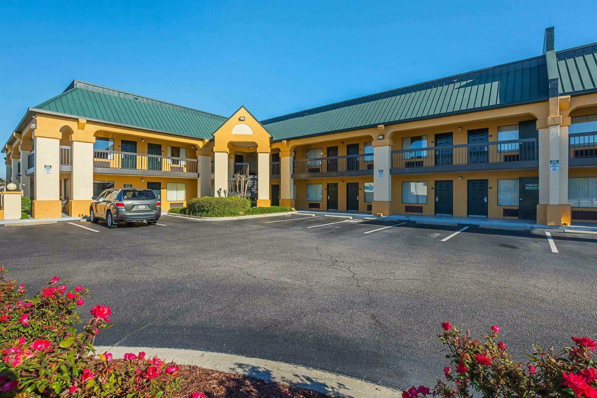 Quality Inn & Suites Florence Civic Center Екстер'єр фото