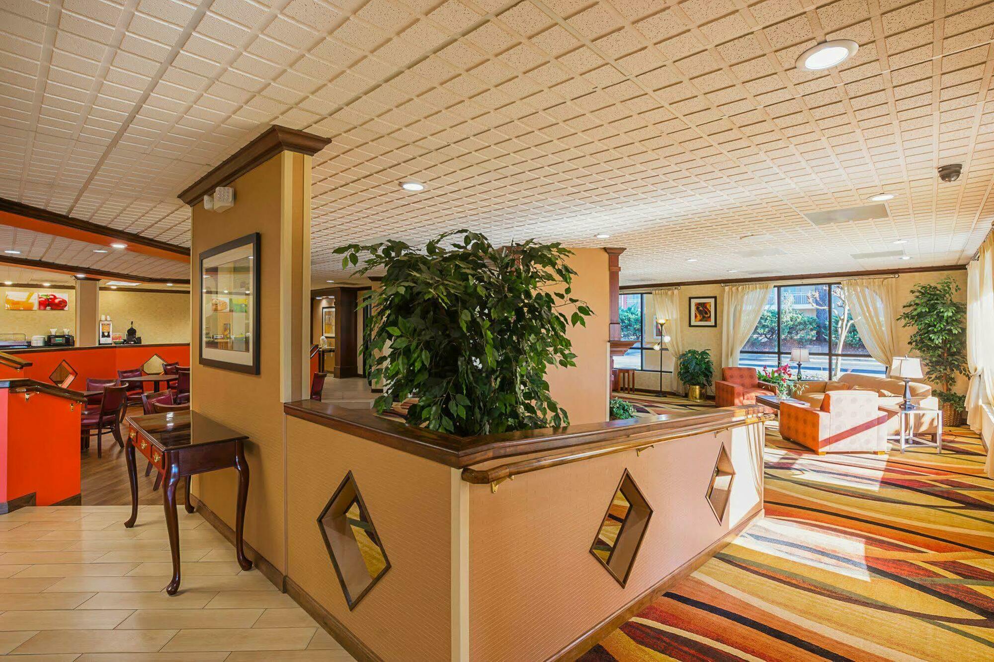 Quality Inn & Suites Florence Civic Center Екстер'єр фото